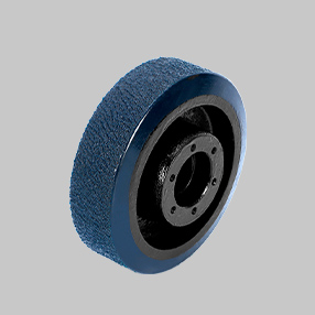 法兰安装 -  5寸铸铁聚氨酯咬花胎面