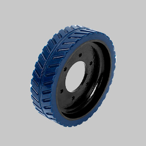 法兰安装 - ６寸铸铁聚氨酯人字纹